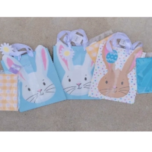 Easter Gift Bags Bundle of 10 Bags Celebrate It Easter Party Gift Bags - Picture 2 of 6